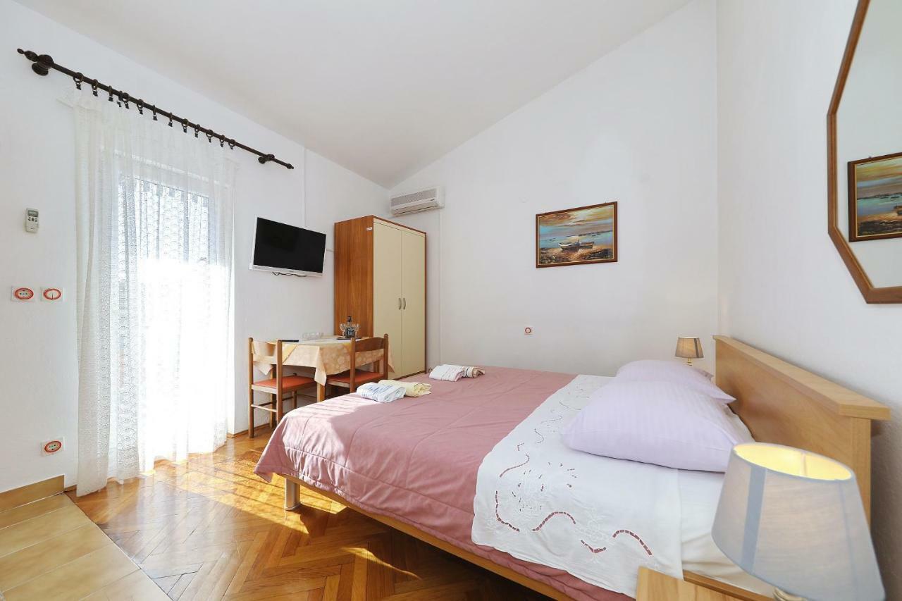 Apartments Vedrana ビオグラード・ナ・モル エクステリア 写真