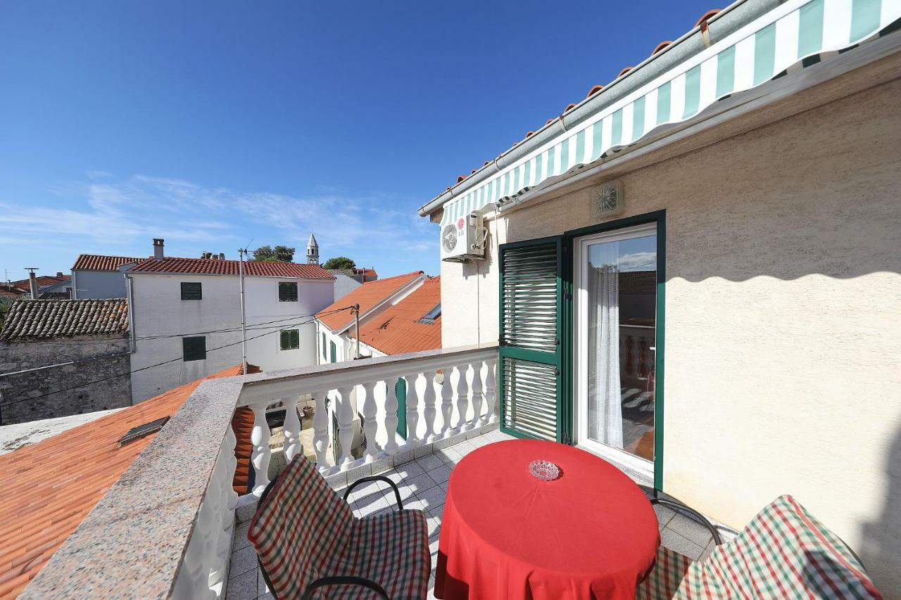 Apartments Vedrana ビオグラード・ナ・モル エクステリア 写真