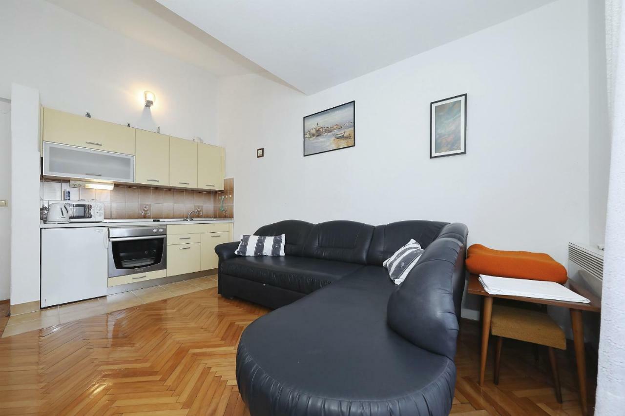 Apartments Vedrana ビオグラード・ナ・モル エクステリア 写真