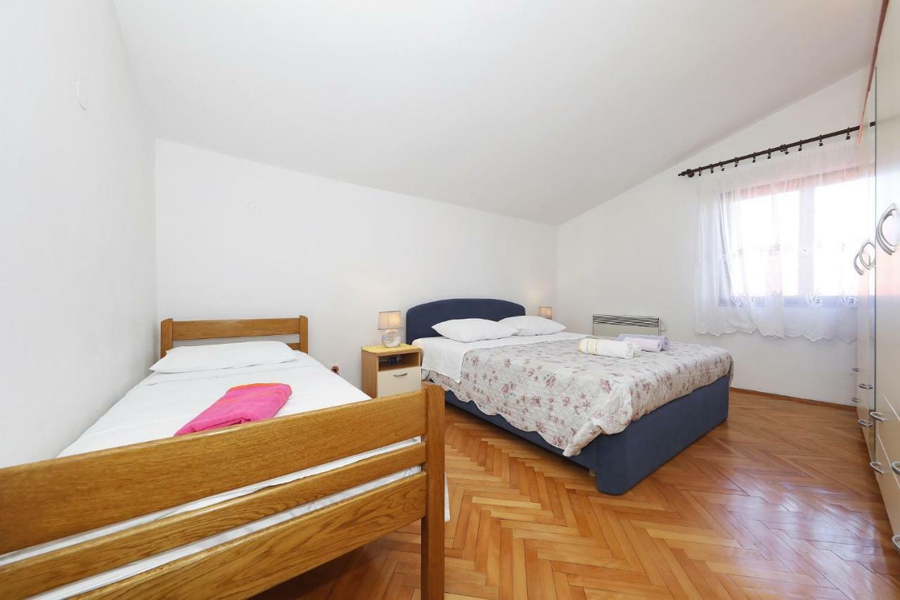 Apartments Vedrana ビオグラード・ナ・モル エクステリア 写真