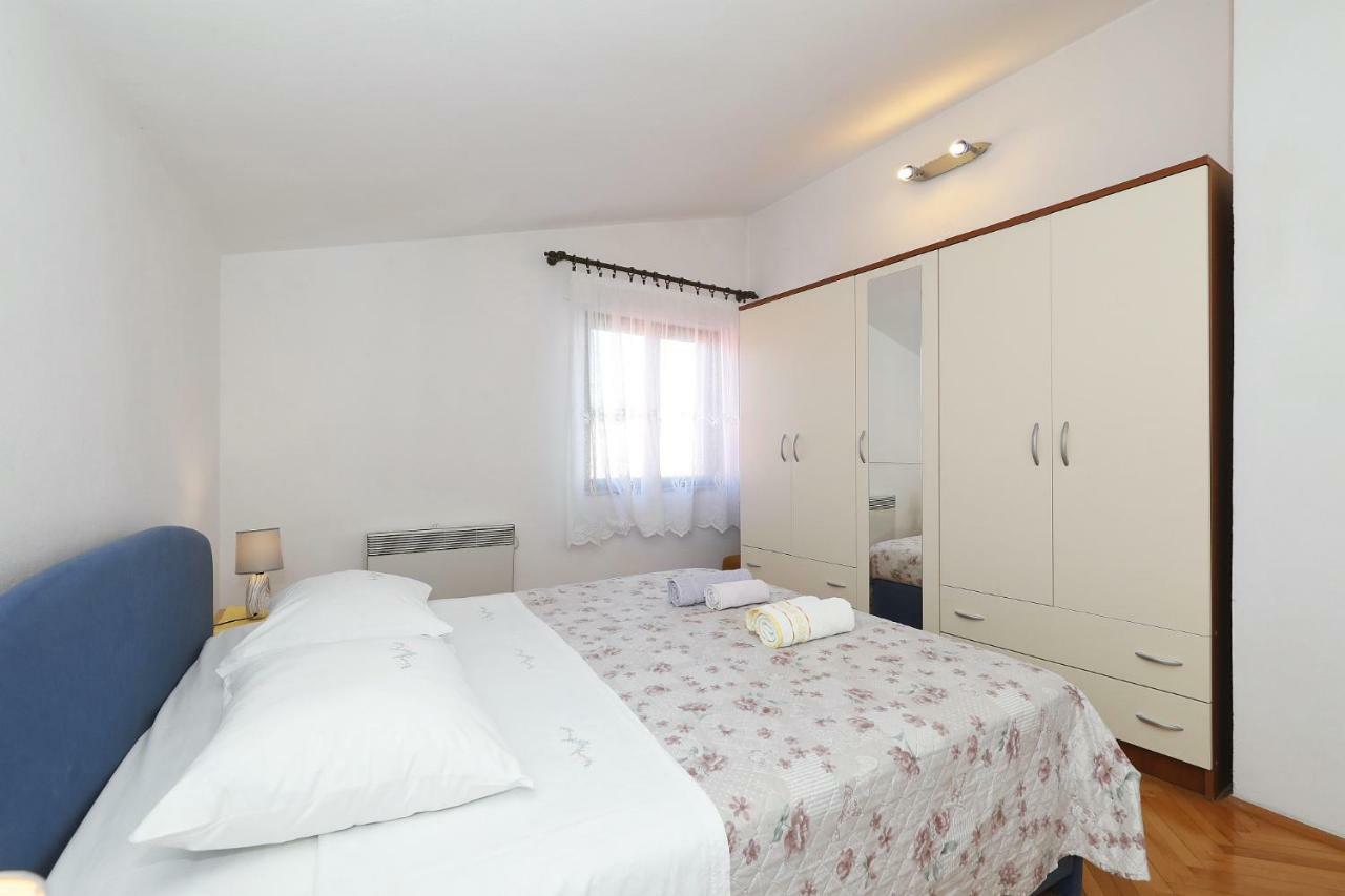 Apartments Vedrana ビオグラード・ナ・モル エクステリア 写真