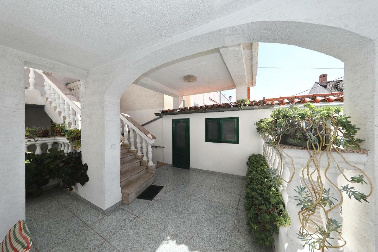 Apartments Vedrana ビオグラード・ナ・モル エクステリア 写真